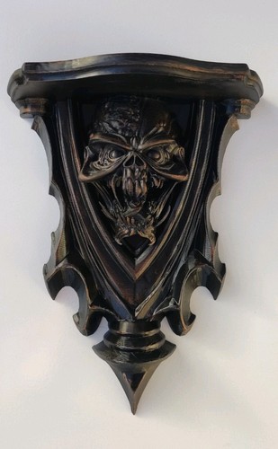 Skull alien wall - skull, shelf