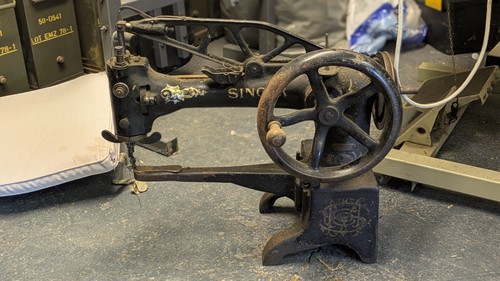 Singer cobbler patcher - singer, sewing