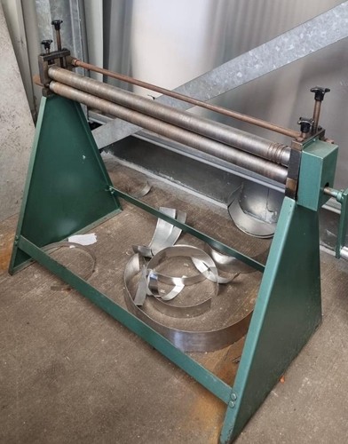 Walton hand roller - hand, sheet