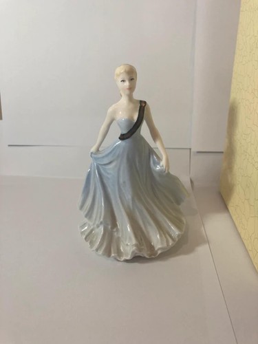 Coalport small figurine royal