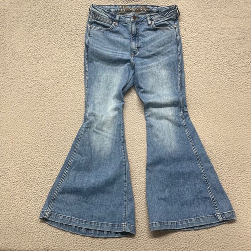Wrangler bell bottom jeans - wrangler,