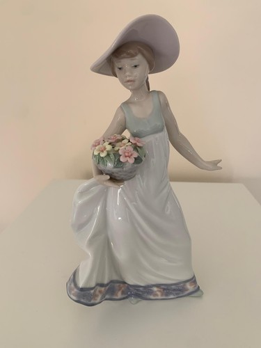 Lladro girl holding basket - girl, of