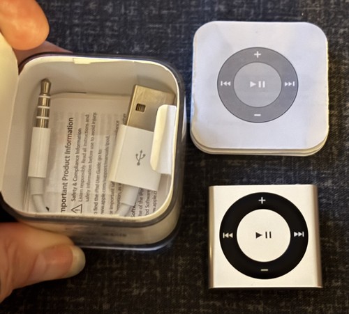 Immaculate boxed apple ipod - boxed,