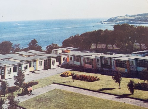 Iow holiday chalets - chalets, centre