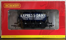 Hornby R6378 Express Dairy 6