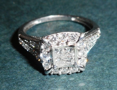 9ct white gold - white, diamond