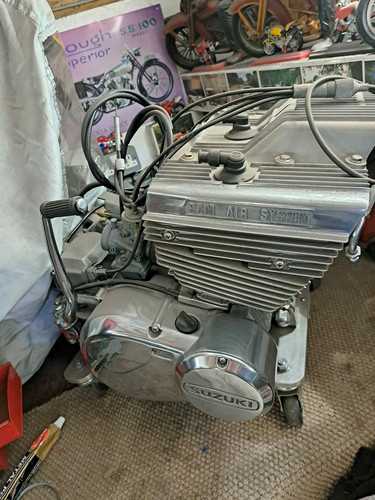 Suzuki gt380j nos engine - suzuki,
