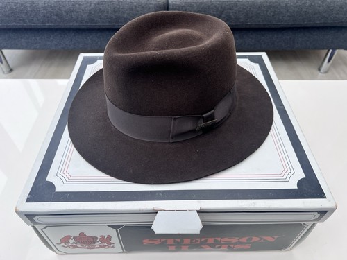 Indiana jones signature 100 - jones,