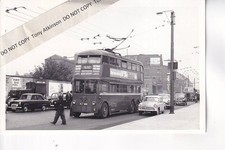 LONDON TRANSPORT - TROLLEY BUS