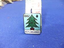 badge butlins holiday camp xmas 1962 christmas tree snow souvenir pass member