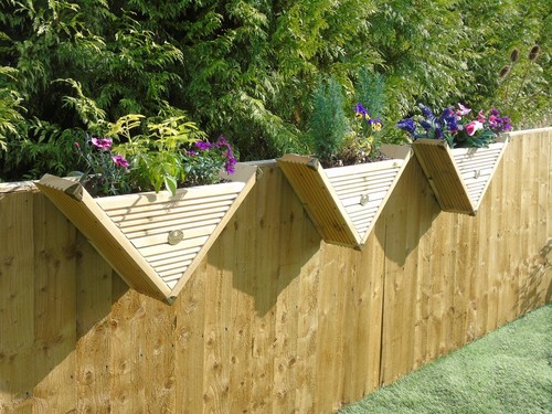 Triangle over the fence - over,