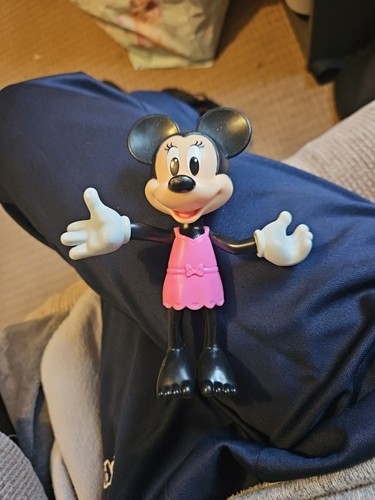 Disney minnie mouse poseable - minnie,