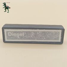 Playmobil-black-sign-advertisi