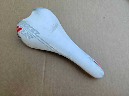 Felt road bike saddle - bike,