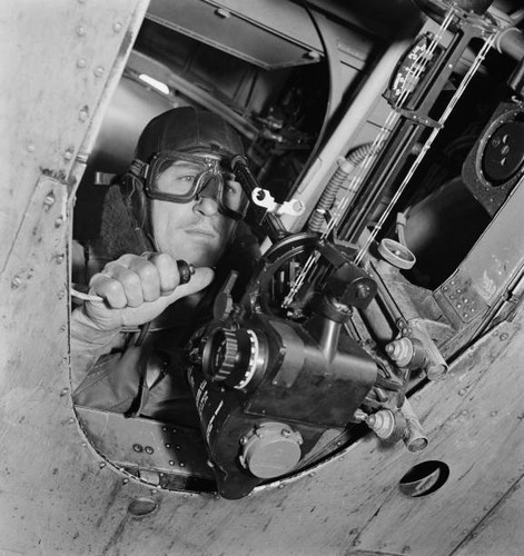 Lying floor his aircraft bomb