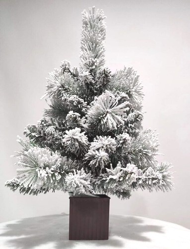 Snowy 2ft battery - snowy, battery-operated