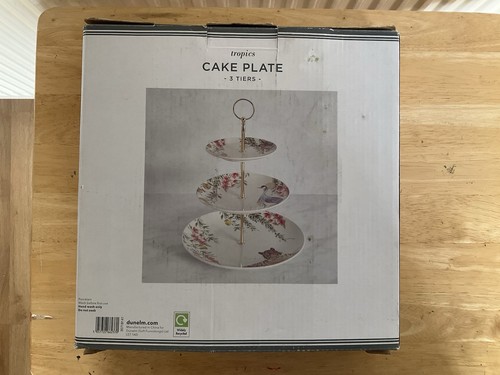 Tier cake stand for picnics - cake,