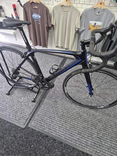 Giant defy road - giant,
