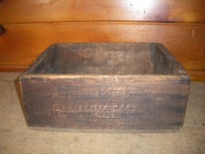 Vintage Wooden WINCHESTER Ammo