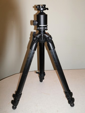 Manfrotto MT057C3 Tripod