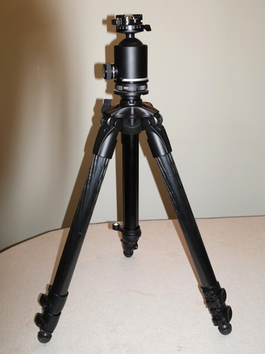 Manfrotto mt057c3 tripod - manfrotto,