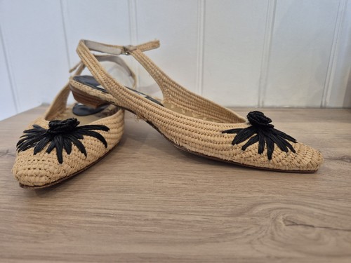 Raffia flower pointy low sling - flower,