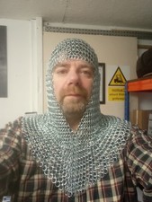 Chain mail Hood Round Riveted