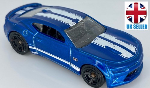 2016 hot wheels camaro - hot,