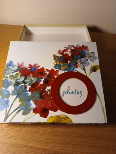 Gibson floral photo - r,