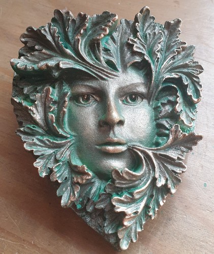 Green woman oak man - green,
