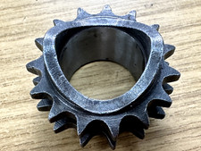 GENUINE INNOCENTI LAMBRETTA 15 TOOTH FRONT DRIVE SPROCKET