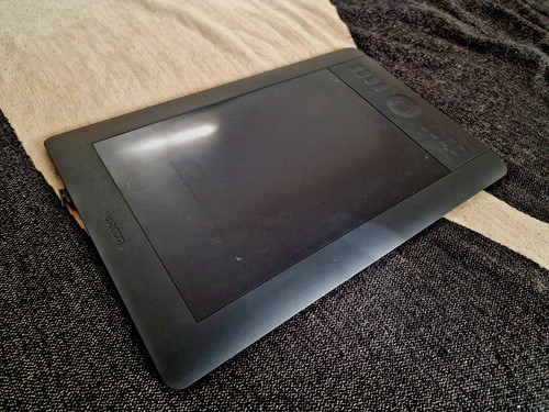 Wacom intuos medium pth - intuos,
