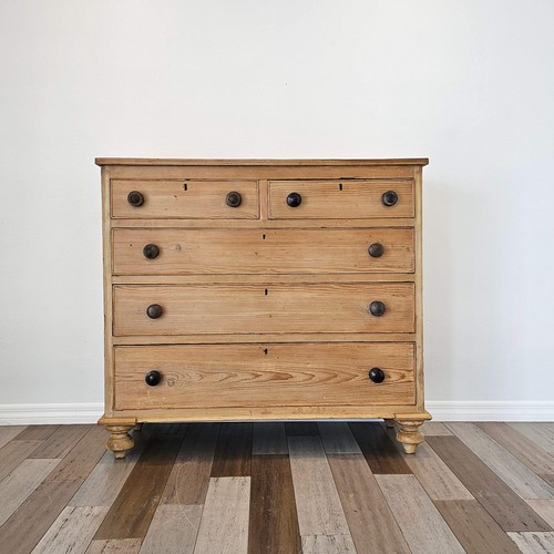 Antique pine chest drawers - of,