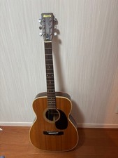 Morris F-18 Acoustic Guitar