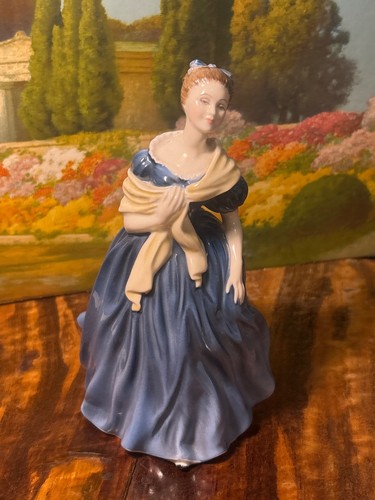Royal doulton figurine - doulton,