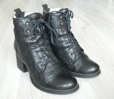 Clarks Thornby Ladies Laced