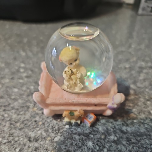 Small round shaped glittery - small,