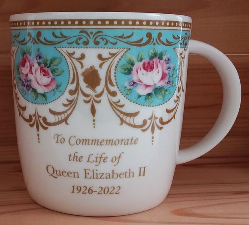 Queen elizabeth memorial - queen, /