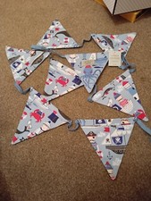 Lot 2. Gisela Graham Bunting