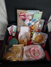 PAMPER HAMPER GIFT SET BOX FOR HER BIRTHDAY, Easter/ BOOK BLIND DATE 