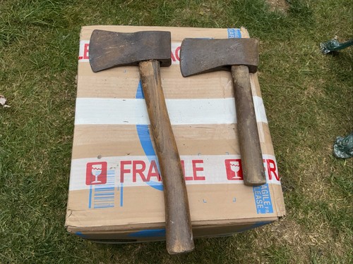 Pair axes one brades - of,