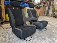 Swivel captain seats - captain, t4