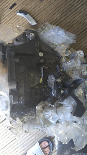 Caddy sdi 2009 gearbox 5 - vw,