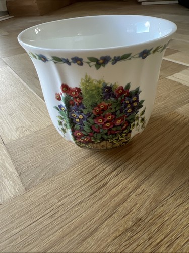 Fine bone china - china, planter