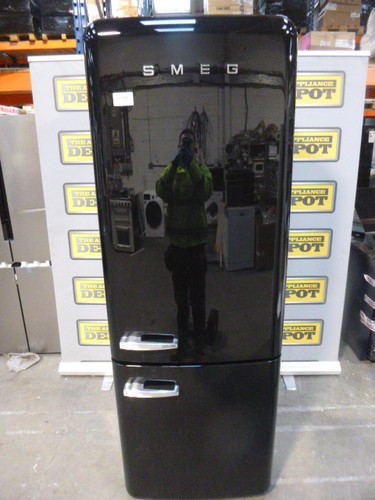 Smeg fridge freezer black - smeg,