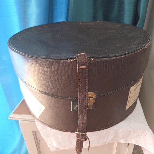 Vintage hat box travel case - vintage,
