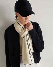 N .Peal Tipped Conscious