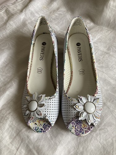 Ladies pavers sand - ladies,