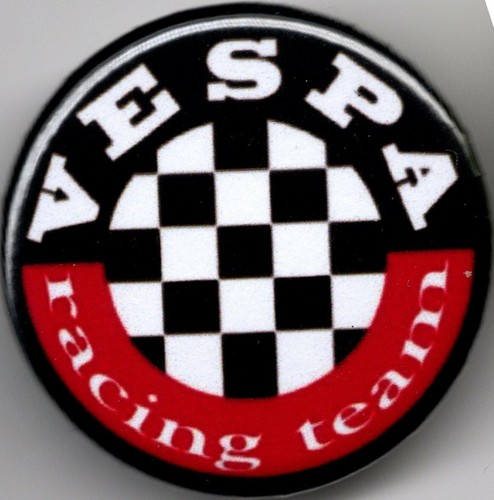 Vespa racing team pin button - vespa,