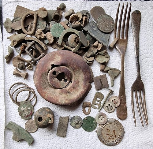 Metal detecting finds relics - metal,